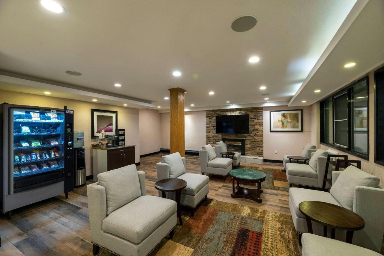 Prestige Riverside Lodge Кенель Экстерьер фото