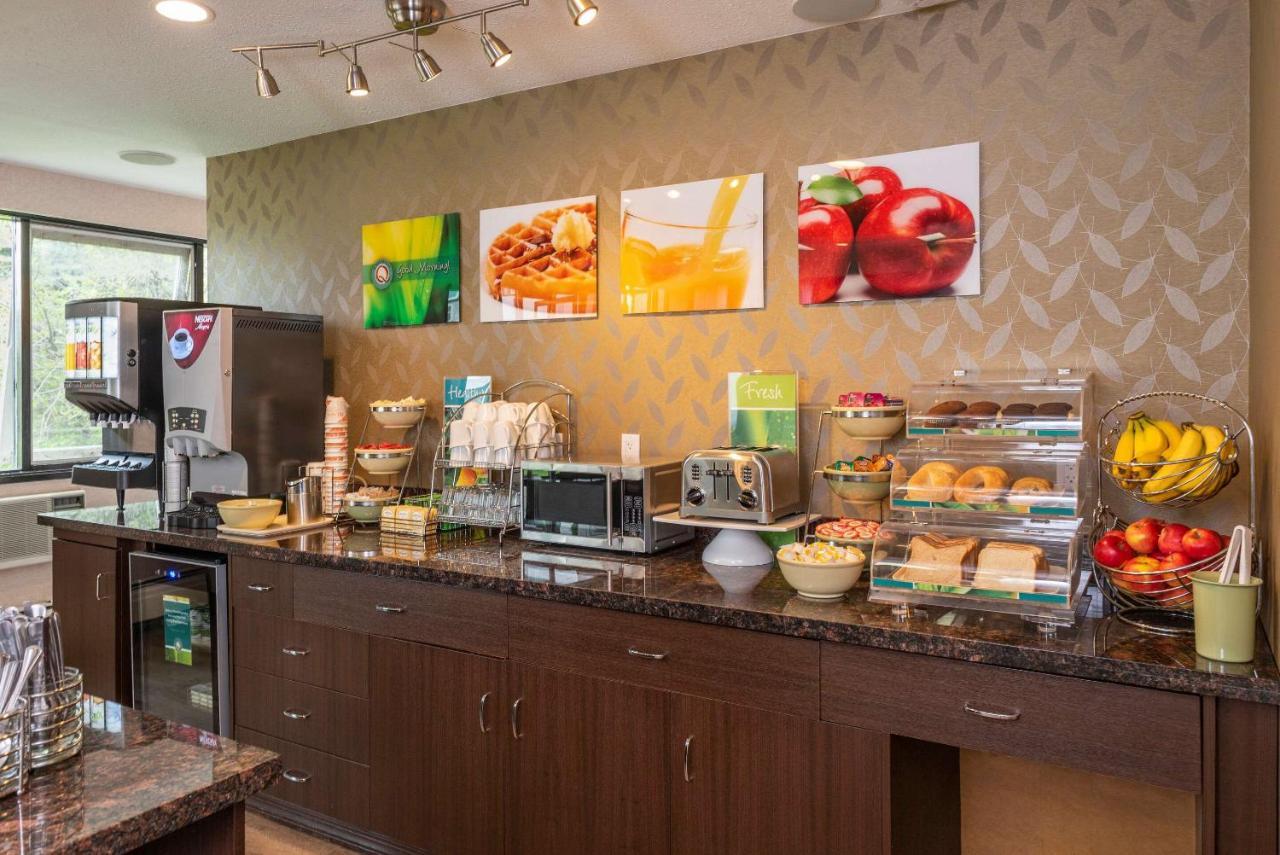 Prestige Riverside Lodge Кенель Экстерьер фото