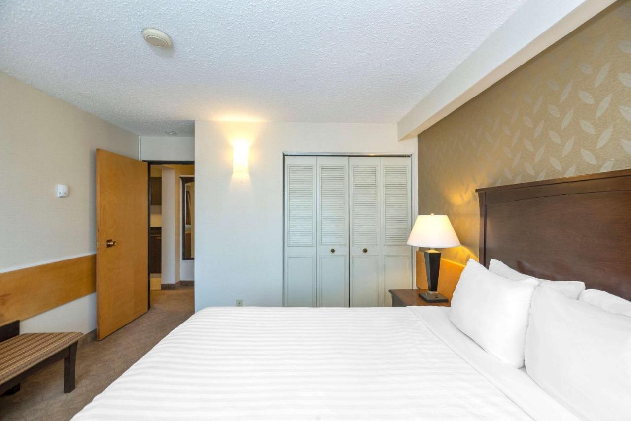 Prestige Riverside Lodge Кенель Экстерьер фото
