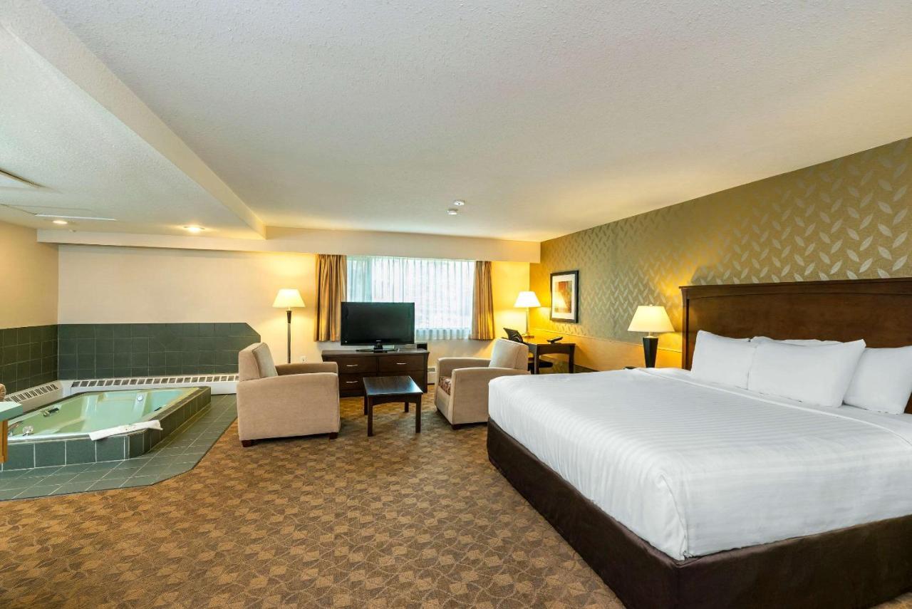 Prestige Riverside Lodge Кенель Экстерьер фото