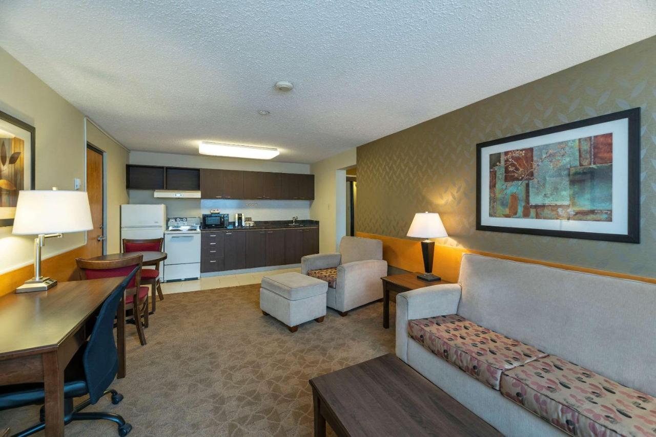 Prestige Riverside Lodge Кенель Экстерьер фото