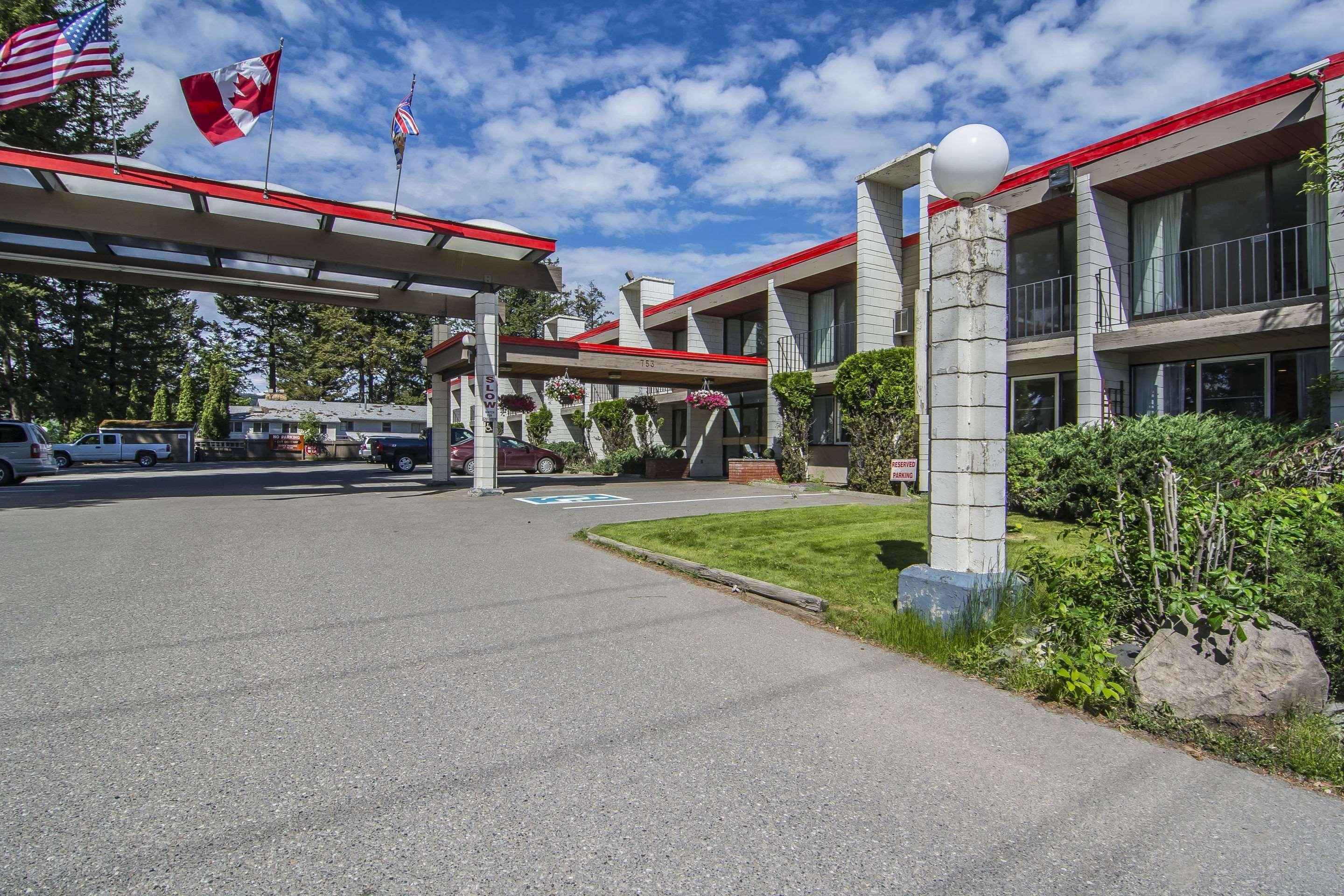 Prestige Riverside Lodge Кенель Экстерьер фото