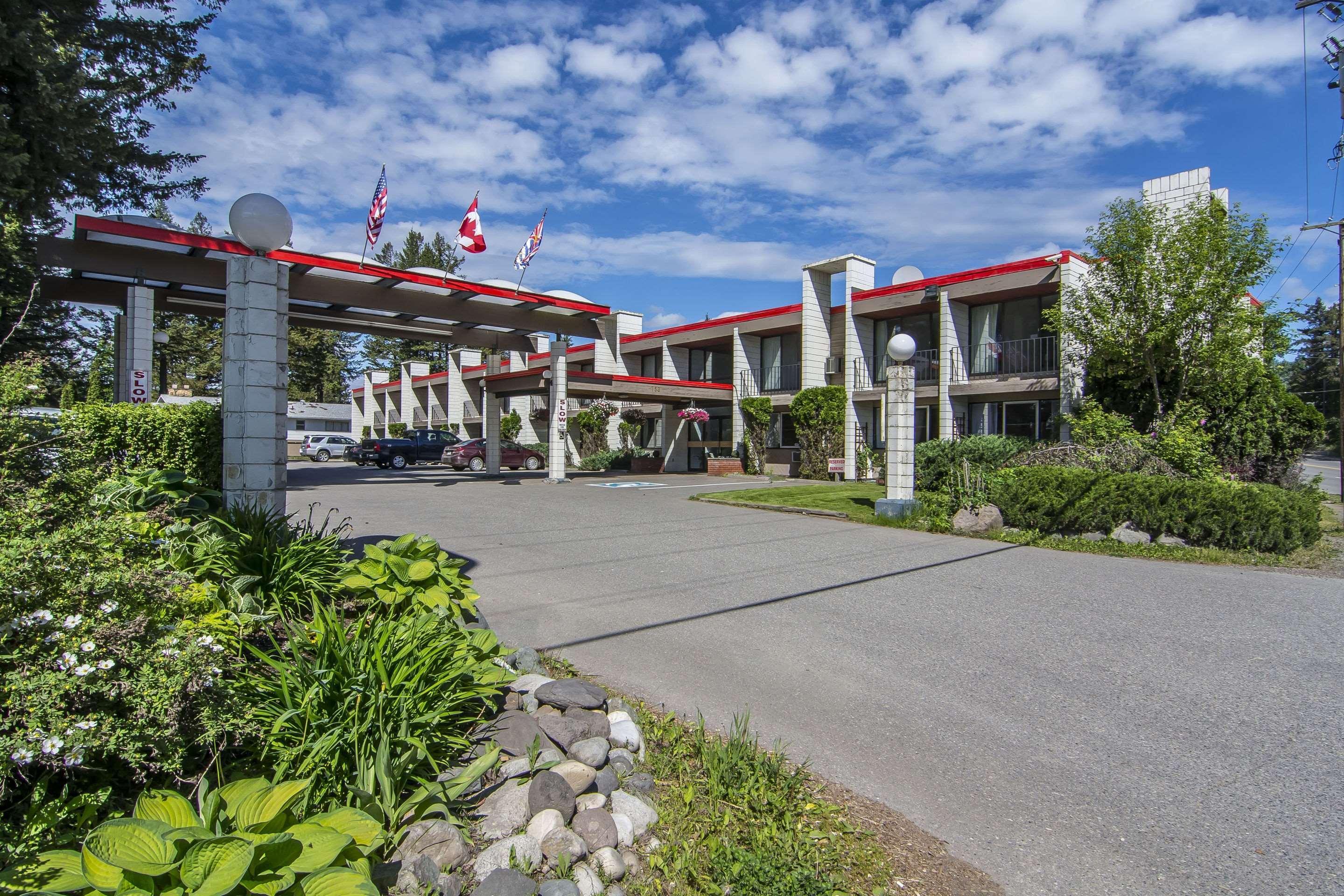 Prestige Riverside Lodge Кенель Экстерьер фото