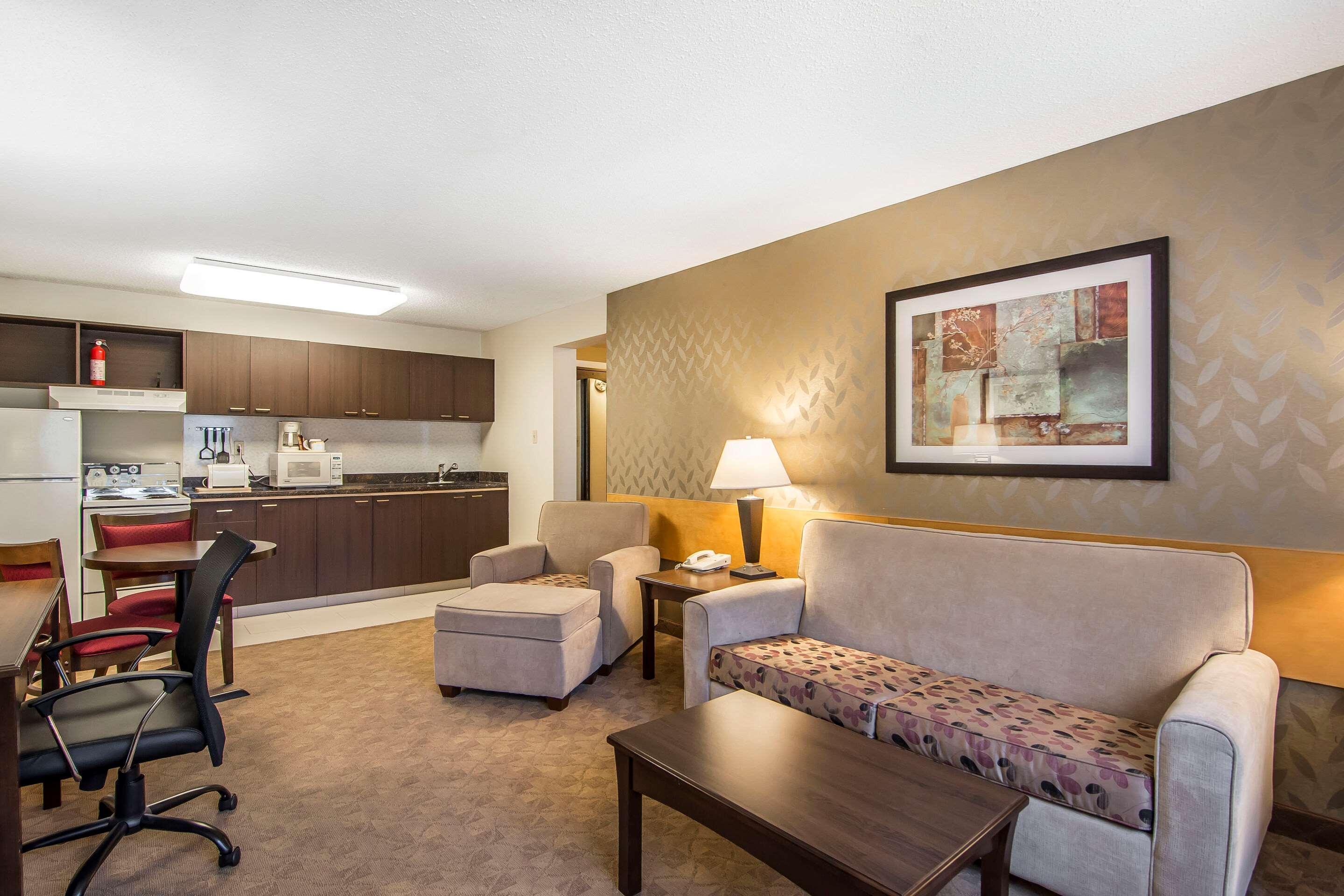Prestige Riverside Lodge Кенель Экстерьер фото