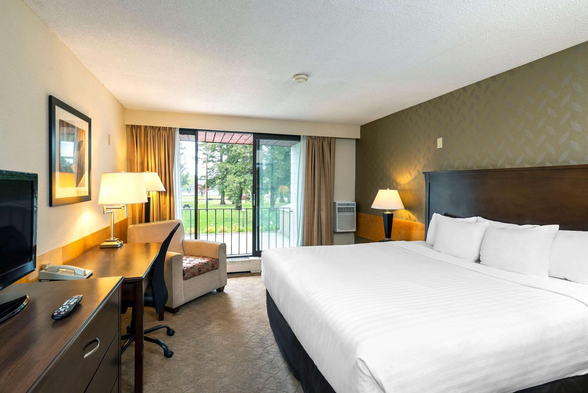 Prestige Riverside Lodge Кенель Экстерьер фото