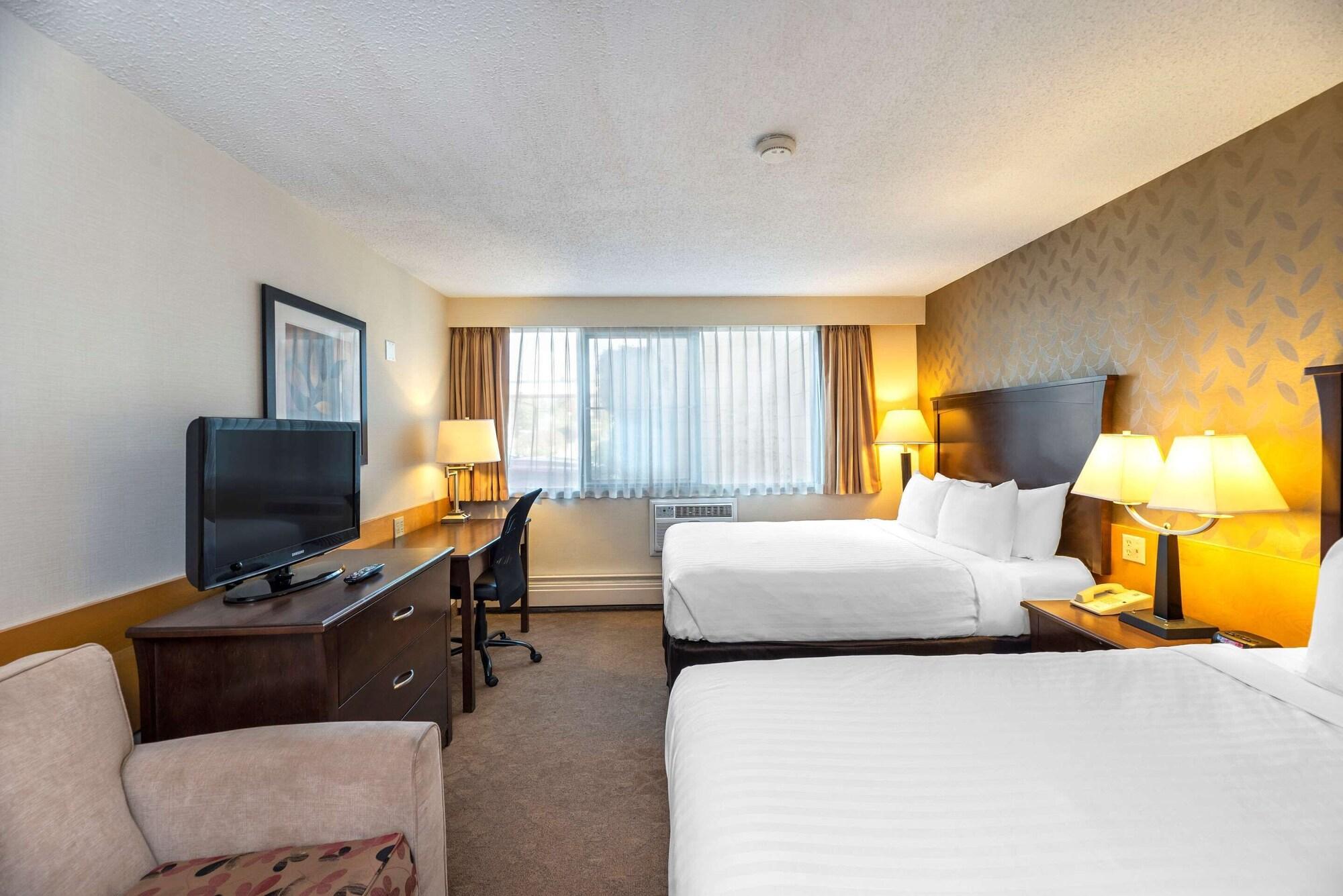 Prestige Riverside Lodge Кенель Экстерьер фото