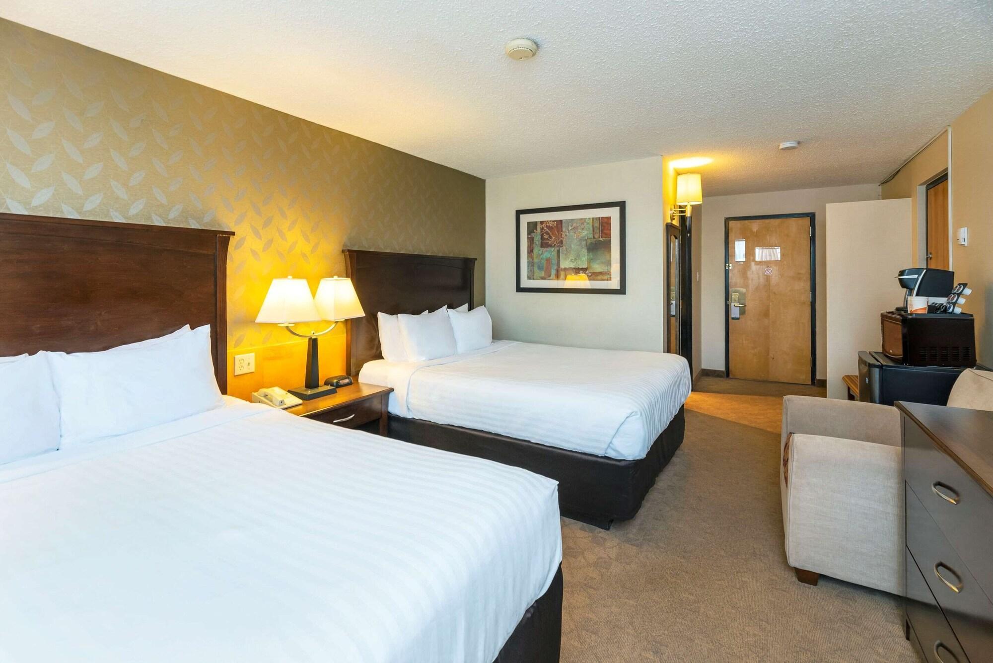 Prestige Riverside Lodge Кенель Экстерьер фото